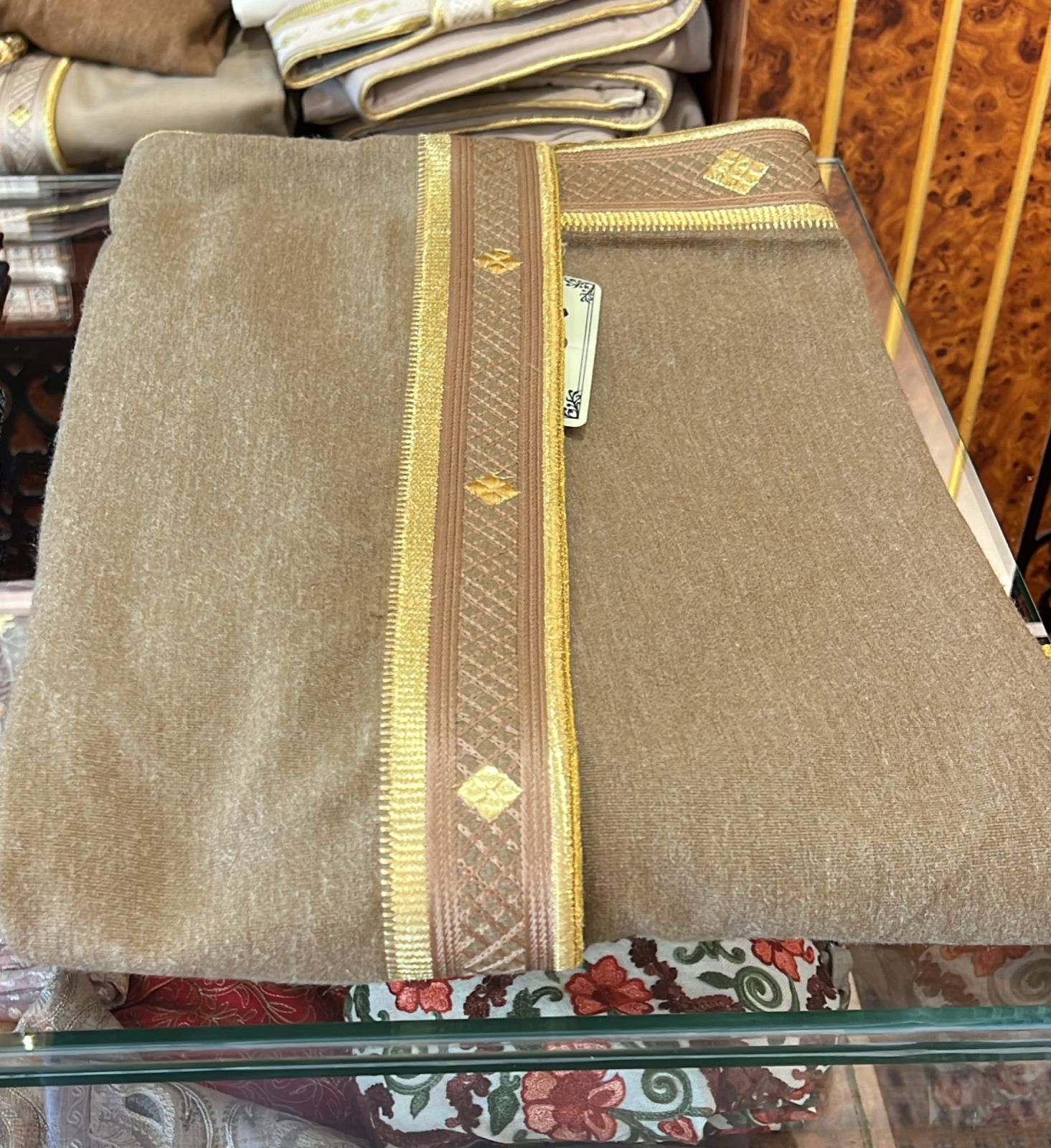 بشت منجم خطين